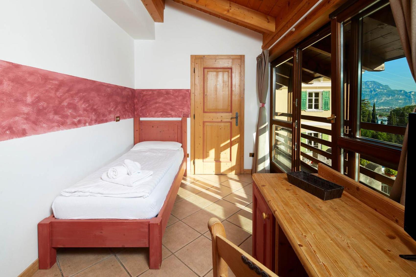 Garni San Giorgio Della Scala Rooms And Breakfast Trento Room photo